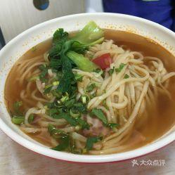 酸汤面视频,酸辣鲜香，唤醒味蕾的川味面食传奇